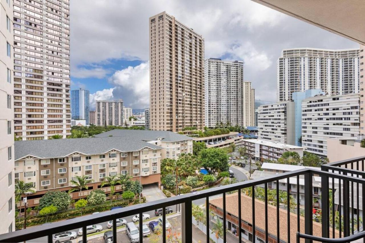 Incredible Location Free Parking In Waikiki Villa Honolulu Exteriör bild