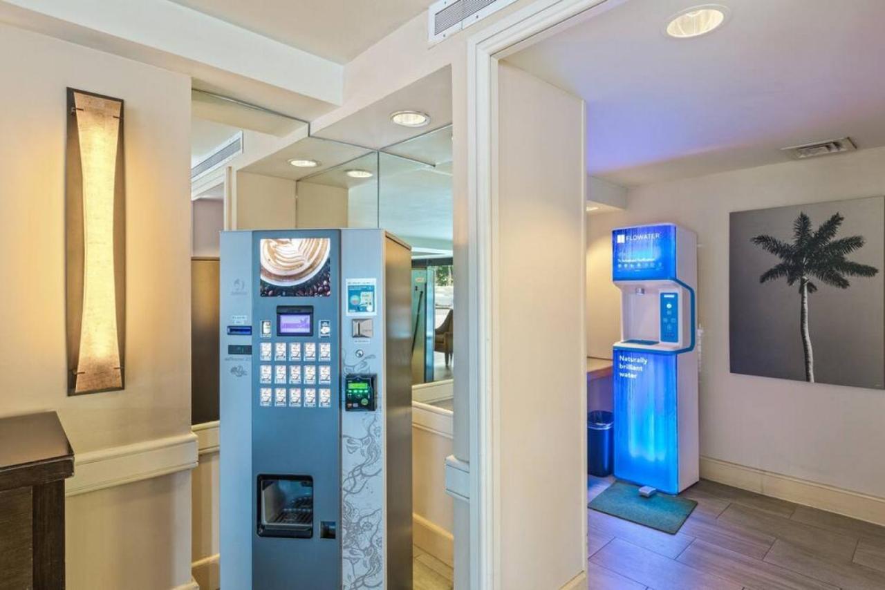 Incredible Location Free Parking In Waikiki Villa Honolulu Exteriör bild