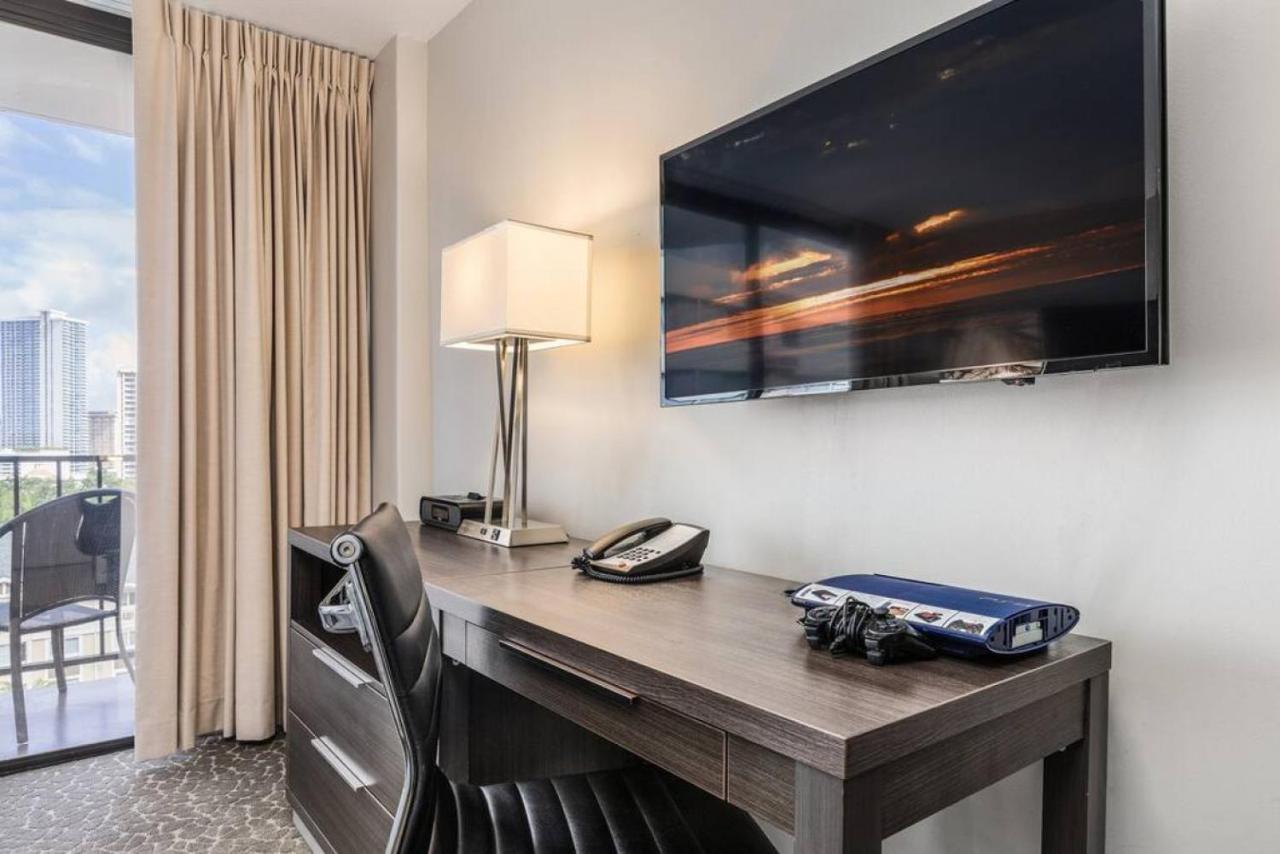Incredible Location Free Parking In Waikiki Villa Honolulu Exteriör bild