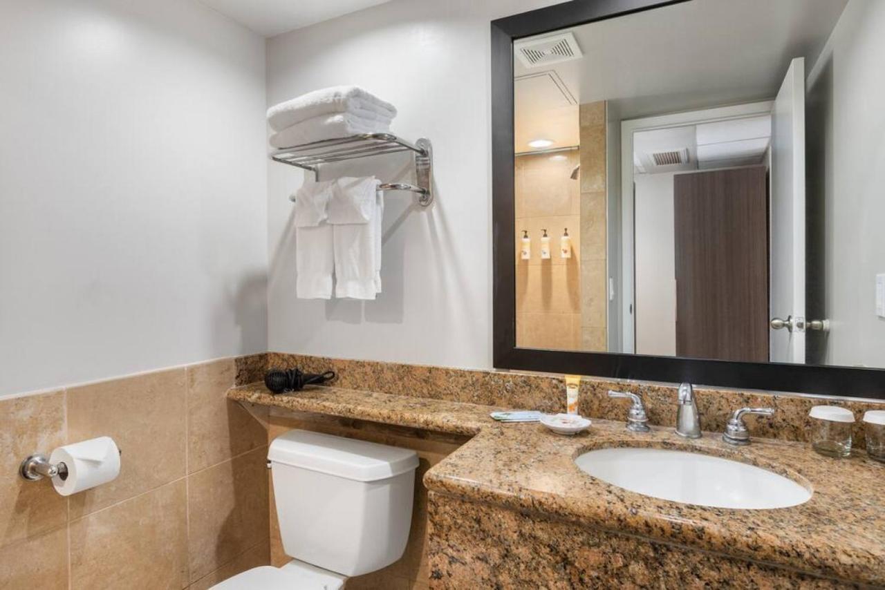 Incredible Location Free Parking In Waikiki Villa Honolulu Exteriör bild